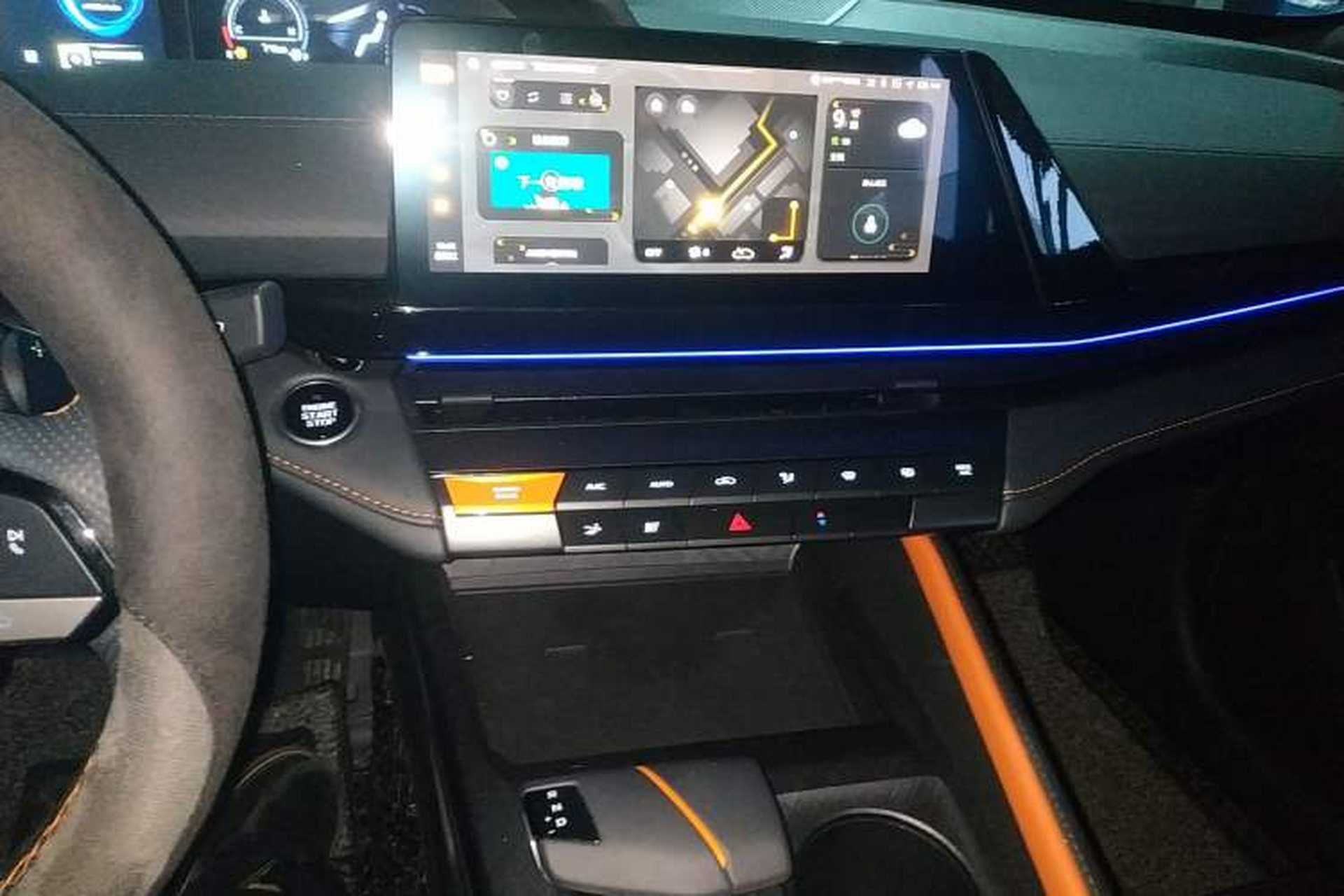 Used CHANGAN UNI-V 2022 1.5T Prestige Version Audio And AC Panel
