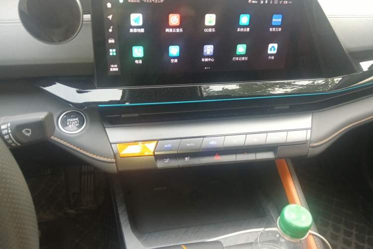 Used CHANGAN UNI-V 2022 1.5T Prestige Version Audio And AC Panel