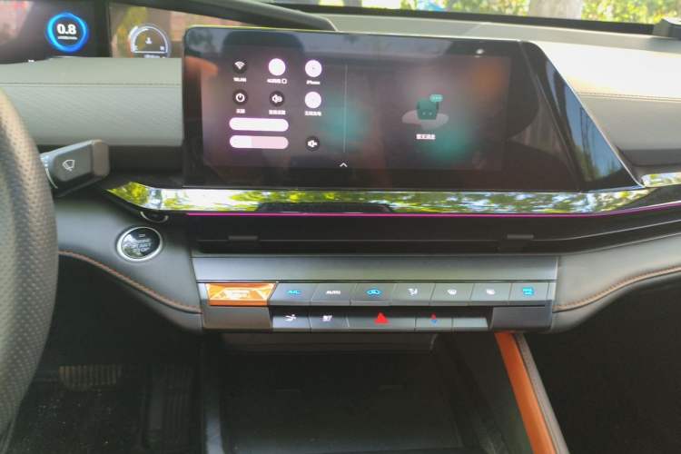 Used CHANGAN UNI-V 2022 1.5T Prestige Version Audio And AC Panel