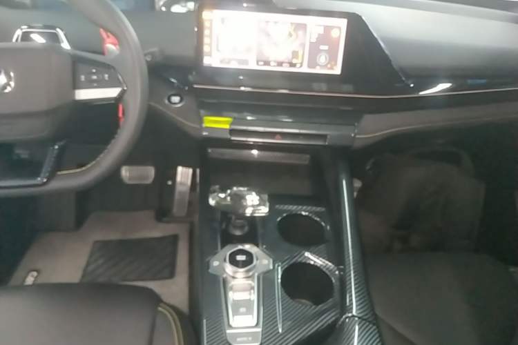 Used CHANGAN UNI-V 2022 1.5T Sport Edition Audio And AC Panel