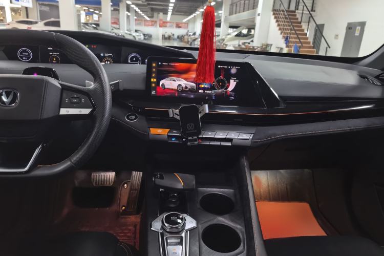 Used CHANGAN UNI-V 2022 1.5T Sport Edition Audio And AC Panel