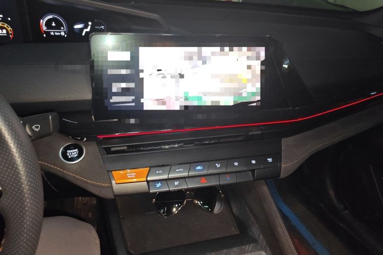 Used CHANGAN UNI-V 2022 1.5T Sport Edition Audio And AC Panel