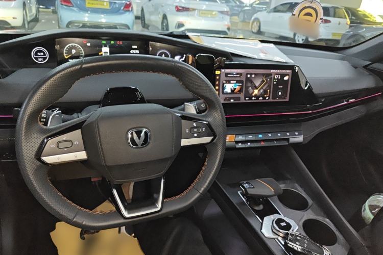 Used CHANGAN UNI-V 2022 1.5T Sport Edition Center Console