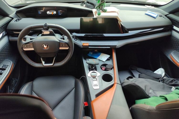 Used CHANGAN UNI-V 2022 1.5T Prestige Version Center Console