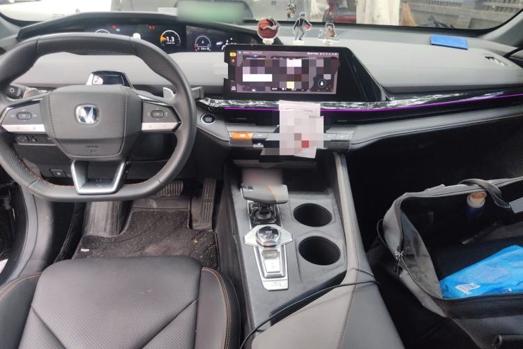 Used CHANGAN UNI-V 2022 1.5T Smart Navigation Version Center Console