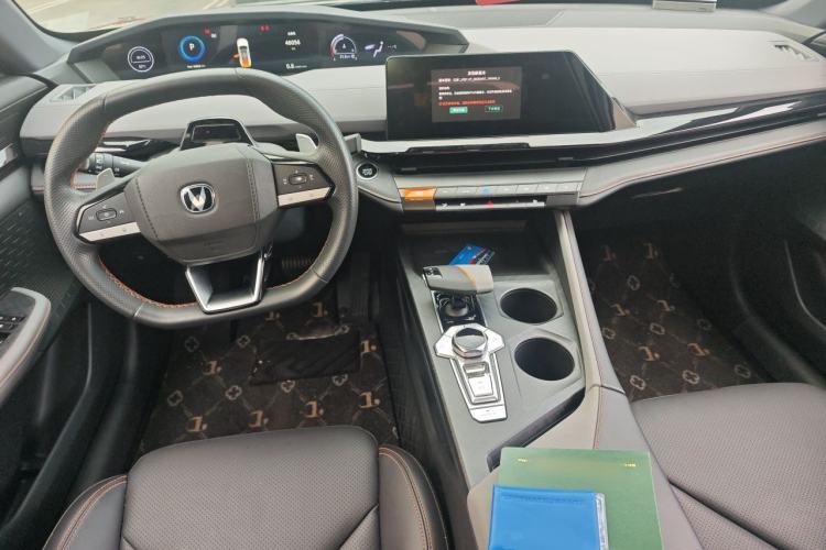 Used CHANGAN UNI-V 2022 1.5T Smart Navigation Version Center Console