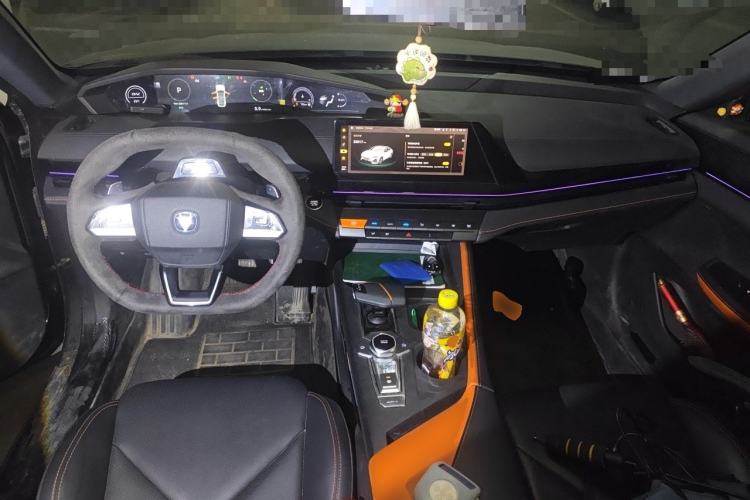 Used CHANGAN UNI-V 2022 1.5T Prestige Version Center Console