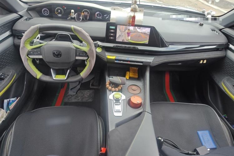 Used CHANGAN UNI-V 2022 1.5T Sport Edition Center Console