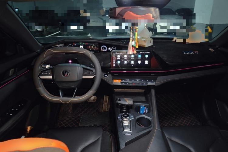 Used CHANGAN UNI-V 2022 2.0T Leading-Speed Edition Center Console