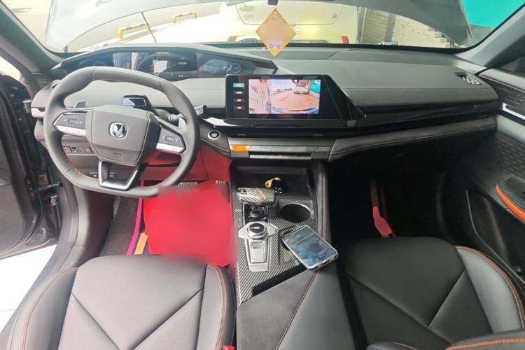 Used CHANGAN UNI-V 2022 1.5T Sport Edition Center Console