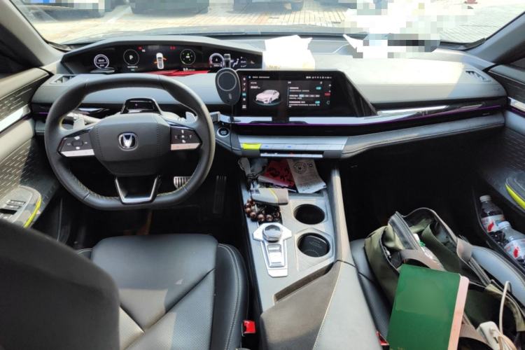Used CHANGAN UNI-V 2022 1.5T Sport Edition Center Console