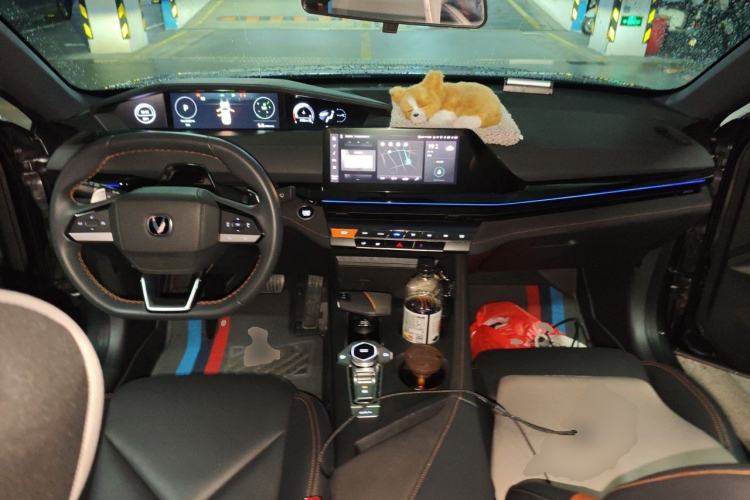 Used CHANGAN UNI-V 2022 1.5T Sport Edition Center Console