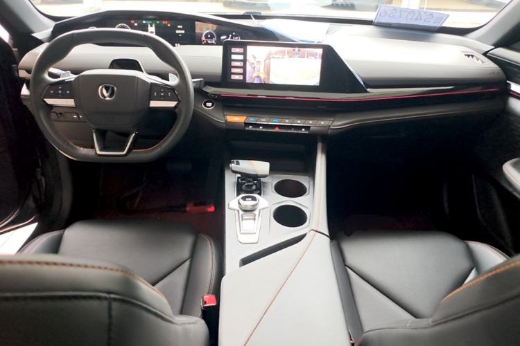 Used CHANGAN UNI-V 2022 1.5T Smart Navigation Version Center Console