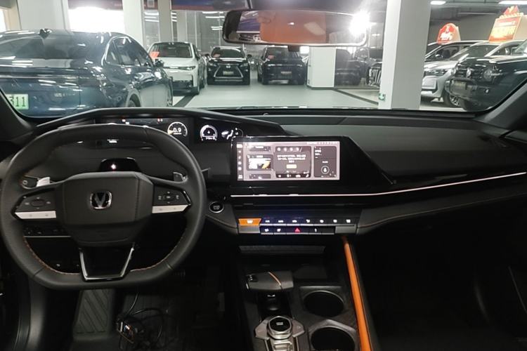 Used CHANGAN UNI-V 2022 1.5T Prestige Version Center Console