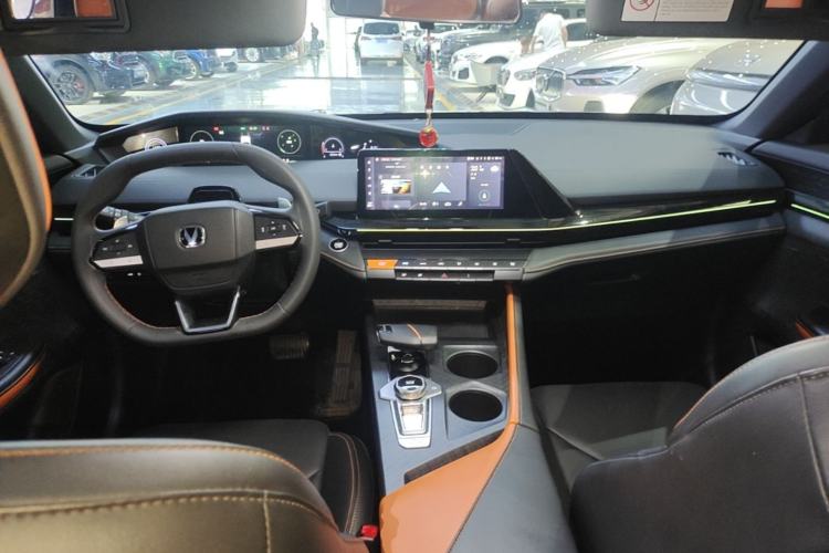 Used CHANGAN UNI-V 2022 1.5T Prestige Version Center Console