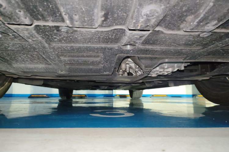 Used CHANGAN UNI-V 2022 1.5T Prestige Version Chassis Front