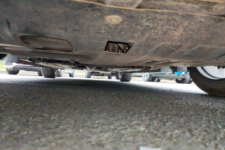 Used CHANGAN UNI-V 2022 1.5T Prestige Version Chassis Front