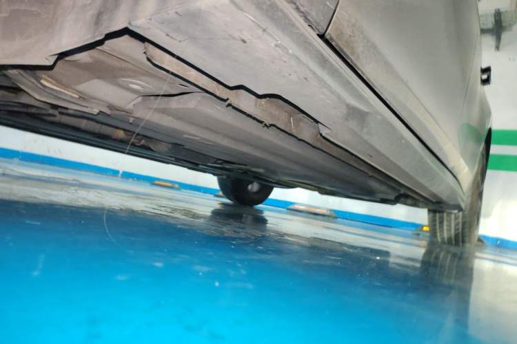 Used CHANGAN UNI-V 2022 1.5T Prestige Version Chassis Front Left