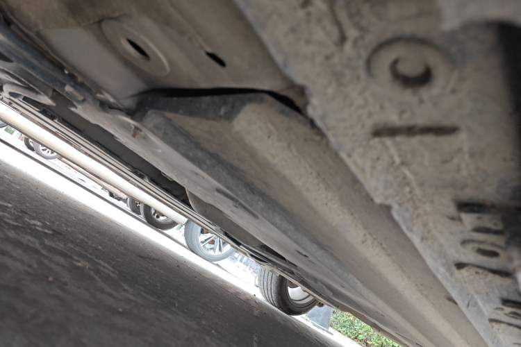 Used CHANGAN UNI-V 2022 1.5T Prestige Version Chassis Front Left
