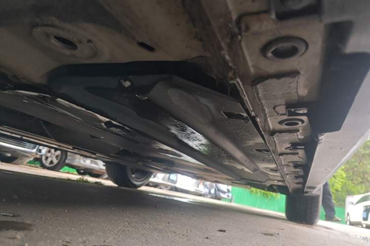 Used CHANGAN UNI-V 2022 1.5T Prestige Version Chassis Front Left