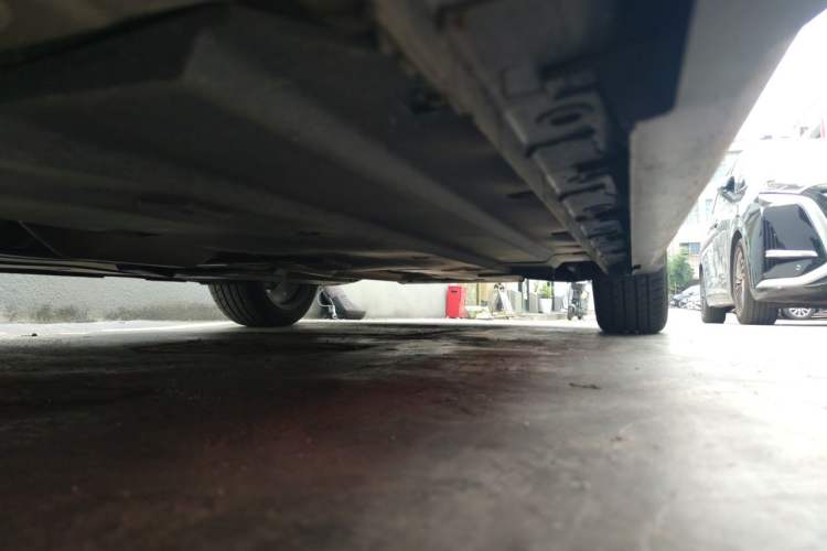 Used CHANGAN UNI-V 2022 1.5T Prestige Version Chassis Front Left