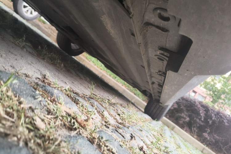 Used CHANGAN UNI-V 2022 1.5T Prestige Version Chassis Front Left