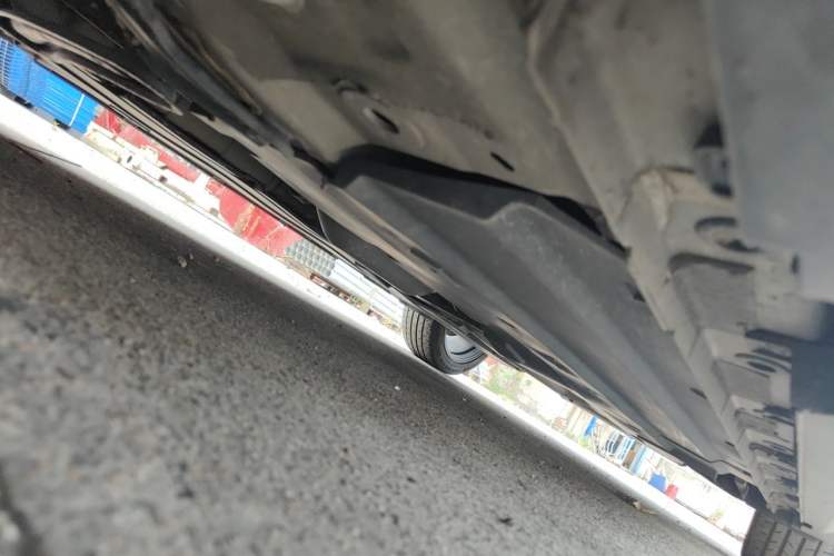Used CHANGAN UNI-V 2022 1.5T Prestige Version Chassis Front Left