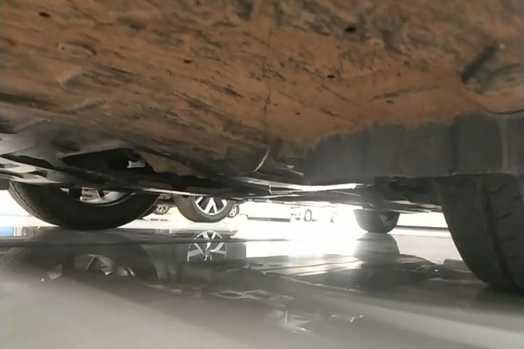 Used CHANGAN UNI-V 2022 1.5T Prestige Version Chassis Front Left