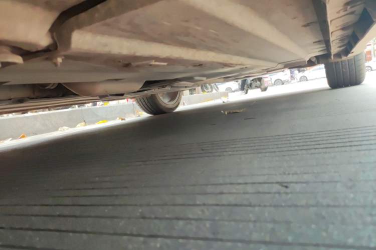 Used CHANGAN UNI-V 2022 1.5T Prestige Version Chassis Front Left