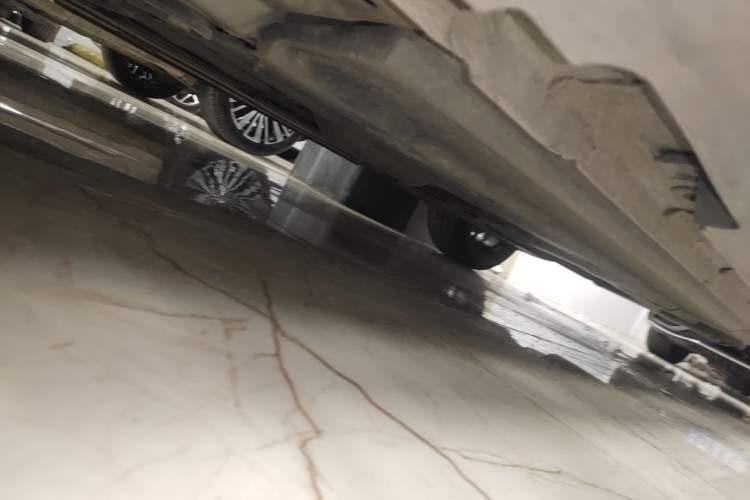 Used CHANGAN UNI-V 2022 1.5T Prestige Version Chassis Front Left