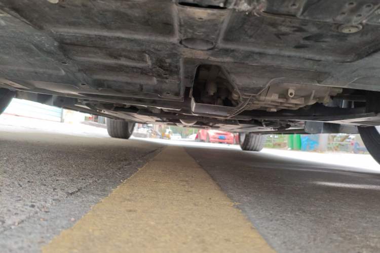 Used CHANGAN UNI-V 2022 1.5T Sport Edition Chassis Front
