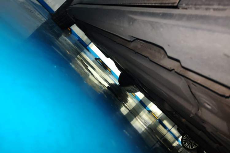 Used CHANGAN UNI-V 2022 1.5T Prestige Version Chassis Front Right