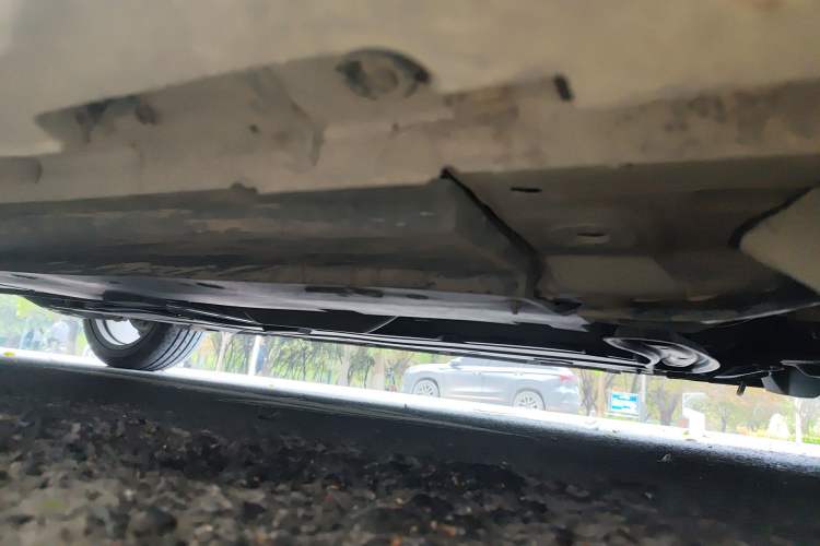 Used CHANGAN UNI-V 2022 1.5T Prestige Version Chassis Front Right