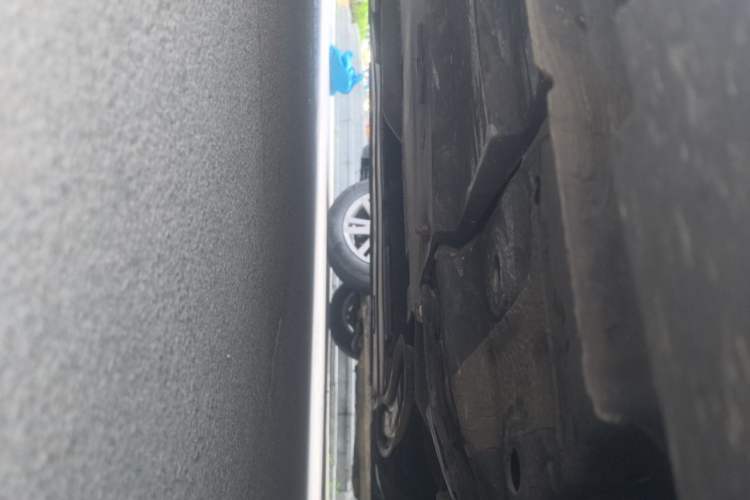 Used CHANGAN UNI-V 2022 1.5T Prestige Version Chassis Front Right