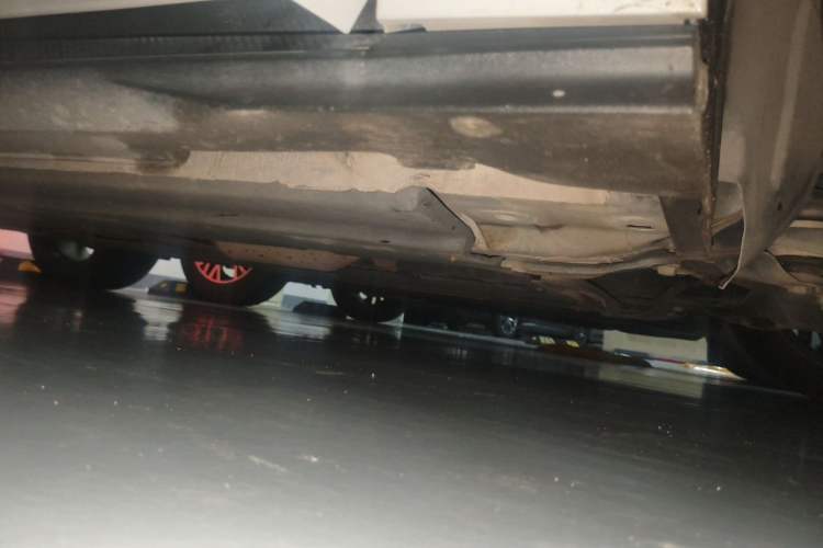 Used CHANGAN UNI-V 2022 1.5T Prestige Version Chassis Front Right