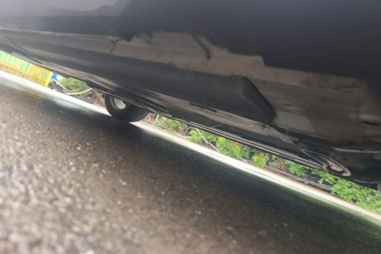 Used CHANGAN UNI-V 2022 1.5T Prestige Version Chassis Front Right