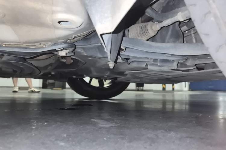 Used CHANGAN UNI-V 2022 1.5T Prestige Version Chassis Front Right