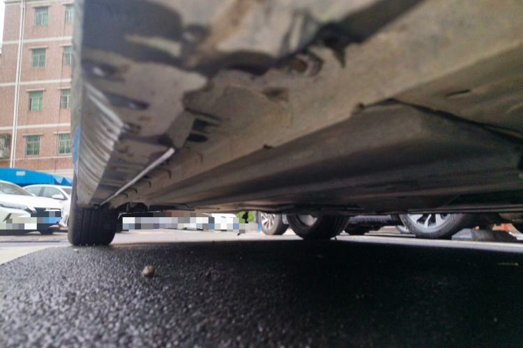 Used CHANGAN UNI-V 2022 1.5T Prestige Version Chassis Front Right