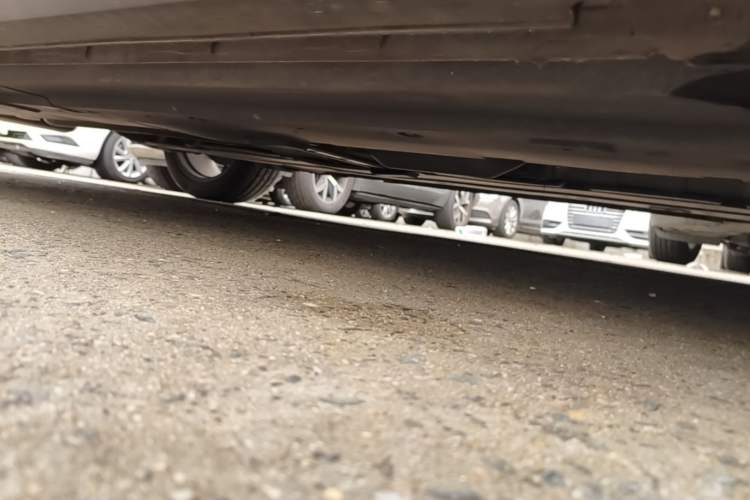 Used CHANGAN UNI-V 2022 1.5T Smart Navigation Version Chassis Front Right