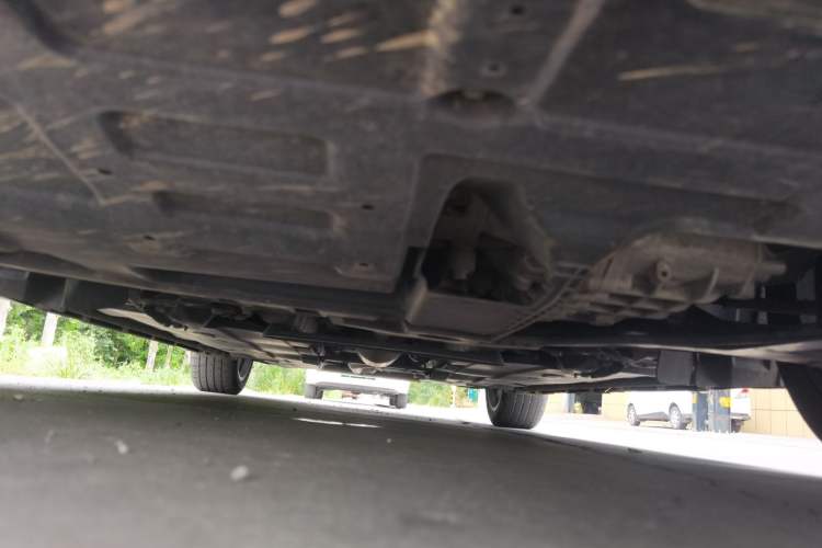 Used CHANGAN UNI-V 2022 1.5T Smart Navigation Version Chassis Front