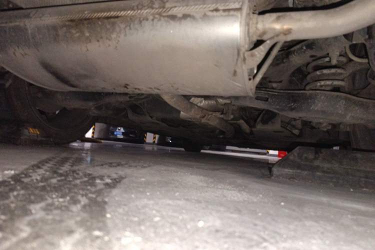 Used CHANGAN UNI-V 2022 1.5T Smart Navigation Version Chassis Rear