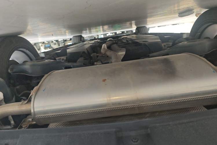 Used CHANGAN UNI-V 2022 1.5T Smart Navigation Version Chassis Rear