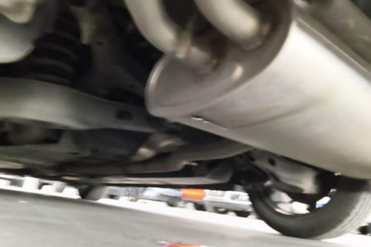 Used CHANGAN UNI-V 2022 2.0T Leading-Speed Edition Chassis Rear Left