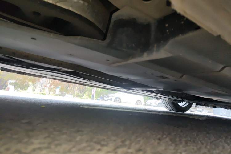 Used CHANGAN UNI-V 2022 1.5T Prestige Version Chassis Rear Right