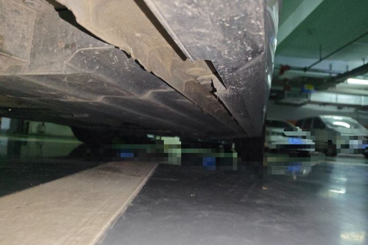 Used CHANGAN UNI-V 2022 1.5T Prestige Version Chassis Rear Right