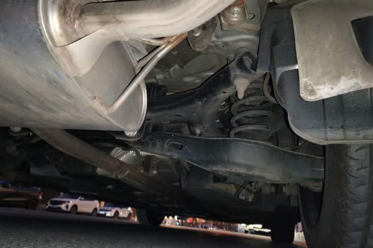 Used CHANGAN UNI-V 2022 1.5T Prestige Version Chassis Rear Right