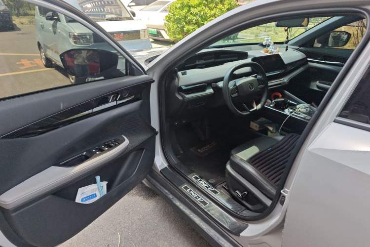 Used CHANGAN UNI-V 2022 1.5T Prestige Version Driver Seat