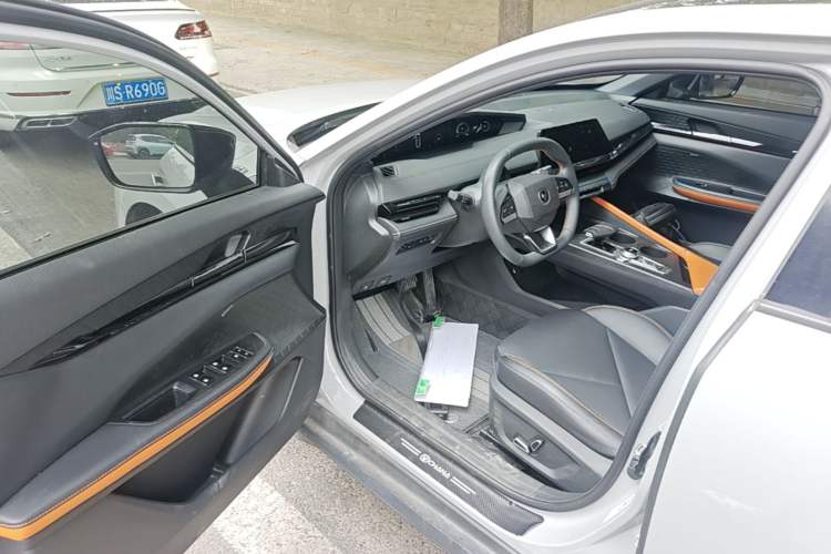 Used CHANGAN UNI-V 2022 1.5T Prestige Version Driver Seat