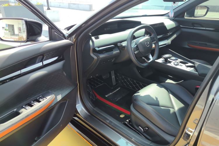 Used CHANGAN UNI-V 2022 1.5T Sport Edition Driver Seat