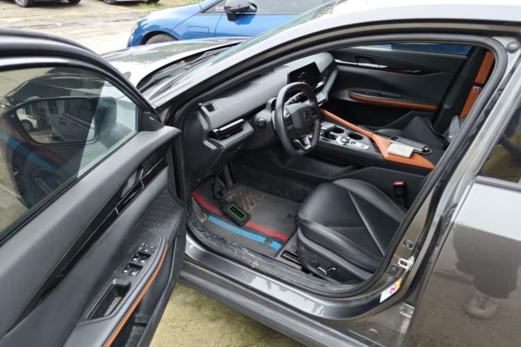 Used CHANGAN UNI-V 2022 1.5T Prestige Version Driver Seat